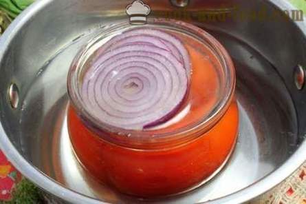 Resepti aihio tomaattia ja sipulia