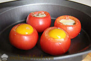 Täytetyt tomaatit muna ja juusto