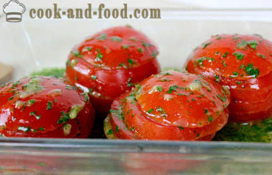 Mausteinen alkupala tomaatteja