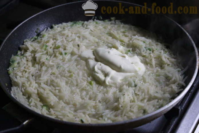 Herkullinen mureneva riisi koristele smetanaa ja yrttejä - miten ruokaa herkullinen lisäke riisiä, askel askeleelta resepti kuvat