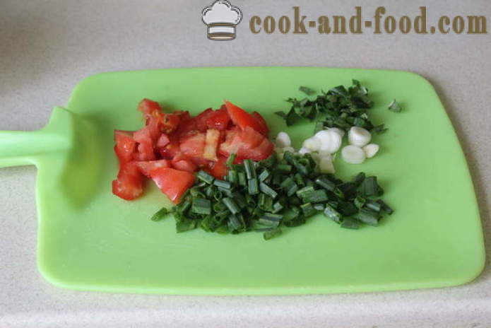 Pastaa tomaatit, basilika ja sieniä - miten ruokaa sieninuudelien basilikalla ja tomaatit, askel askeleelta resepti kuvat