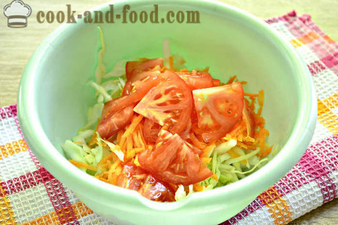 Askel askeleelta resepti kuva herkullinen salaatti tuoretta kaalia ja porkkanaa - miten ruokaa herkullinen salaatti nuorten kaali ja porkkanat