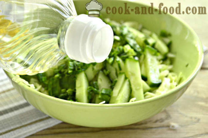Yksinkertainen Kaali ja kurkku etikkaa - miten tehdä herkullinen salaatti tuoretta kaalia ja kurkku askel askeleelta resepti kuvat