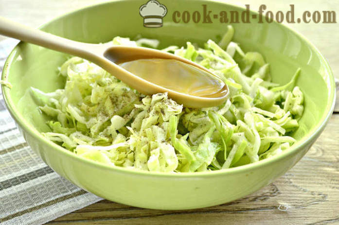 Yksinkertainen Kaali ja kurkku etikkaa - miten tehdä herkullinen salaatti tuoretta kaalia ja kurkku askel askeleelta resepti kuvat
