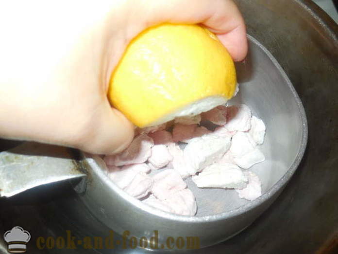 Vaahtokarkkia kuorrutus ilman munia ja liivate - miten ruokaa huipennuksena ei murenemassa, askel askeleelta resepti kuvat
