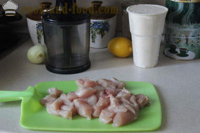 Lihapullat jauhelihaa kanaa ja riisiä kermaviilikastiketta - miten Cook lihapullia jauhelihasta kanaa ja riisiä, jossa askel askeleelta resepti kuvat