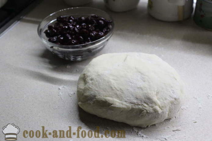 Taikinaa nyytit hiiva - miten valmistautua taikinaa nyytit leipäkone, askel askeleelta resepti kuvat
