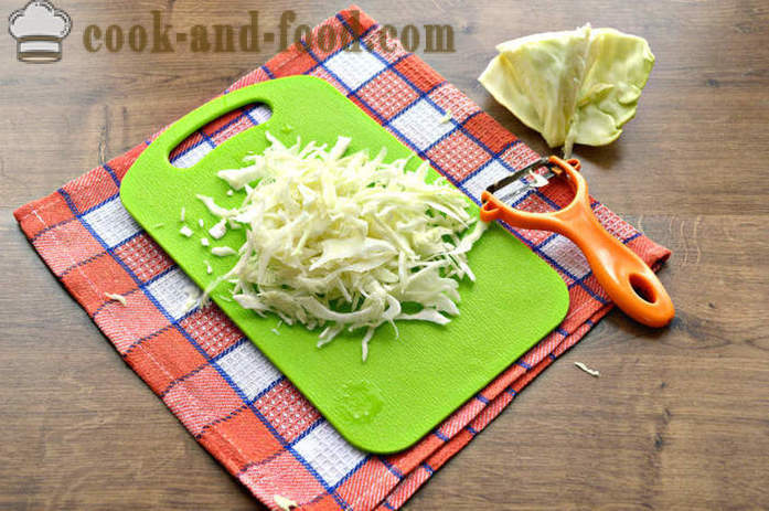 Salaatti daikon retiisi ja porkkana, omena ja kaali - miten valmistautua salaatti daikonia retiisi ja voita, jossa askel askeleelta resepti kuvat