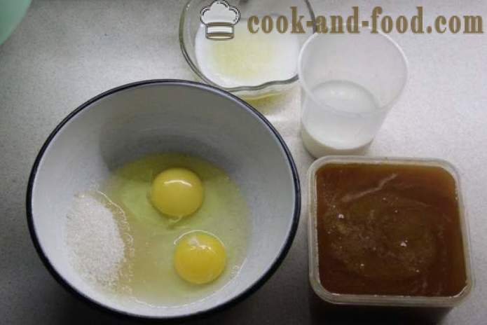Yksinkertainen hunajakakkua inkivääri - miten ruokaa kakku hunajaa ja inkivääriä uunissa, jossa askel askeleelta resepti kuvat