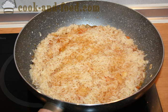 Makrilli täytetyt sipulit uunissa - miten ruokaa makrilli riisiä, askel askeleelta resepti kuvat