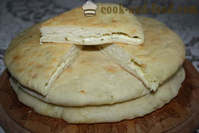 Ualibah juusto - kotitekoisia piirakoita Ossetian miten ruokaa Ossetian juustopiirakka, jossa askel askeleelta resepti kuvat