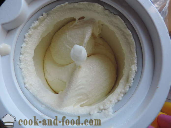 Kotitekoinen jäätelö ja tärkkelys - miten jäämaito kotona, askel askeleelta resepti kuvat