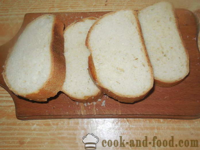 Kuuma voileipiä juustolla ja rapu tikkuja - miten tehdä kuuma voileipiä uunissa, jossa askel askeleelta resepti kuvat