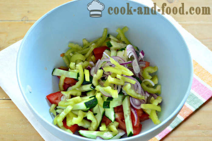 Herkullinen salaatti kiinankaali ja vihannekset - miten tehdä salaatti kiinankaali, tomaatteja ja kurkkuja, jossa askel askeleelta resepti kuvat