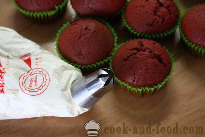 Punainen ja valkoinen cupcakes - kuinka tehdä tuorejuustomuffinssit kotona, askel askeleelta resepti kuvat