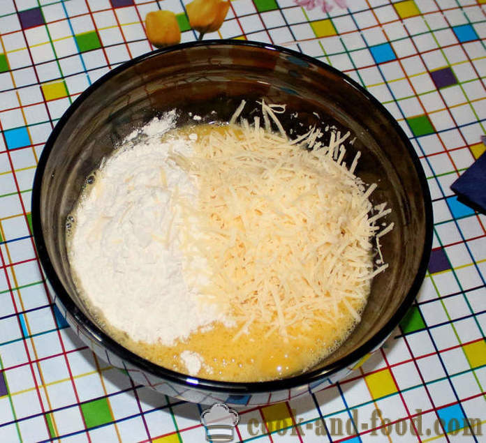 Yksinkertainen juustokakku takoa kaloille, kyljykset, kana, kukkakaali tai kesäkurpitsa - miten tehdä juustoa taikina, jossa askel askeleelta resepti kuvat