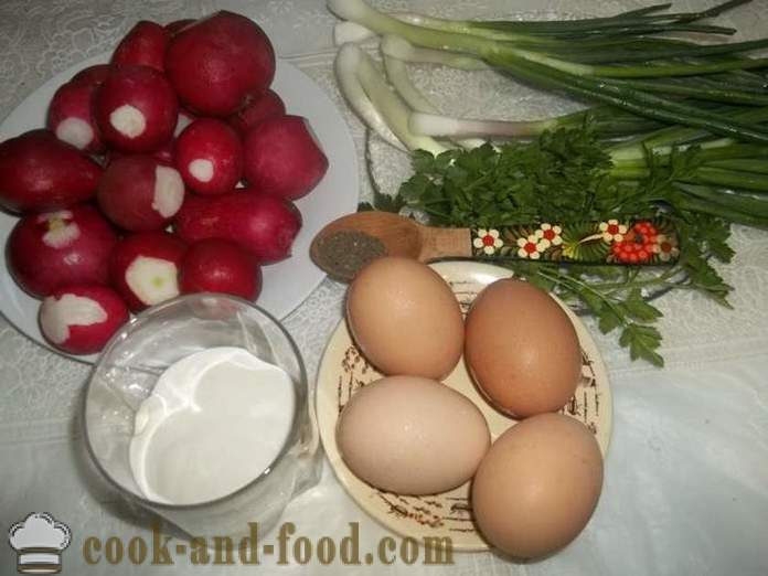 Herkullinen salaatti retiisi kananmunalla ja vihreä sipuli - kuinka valmistaa salaatti retiisi, askel askeleelta resepti kuvat