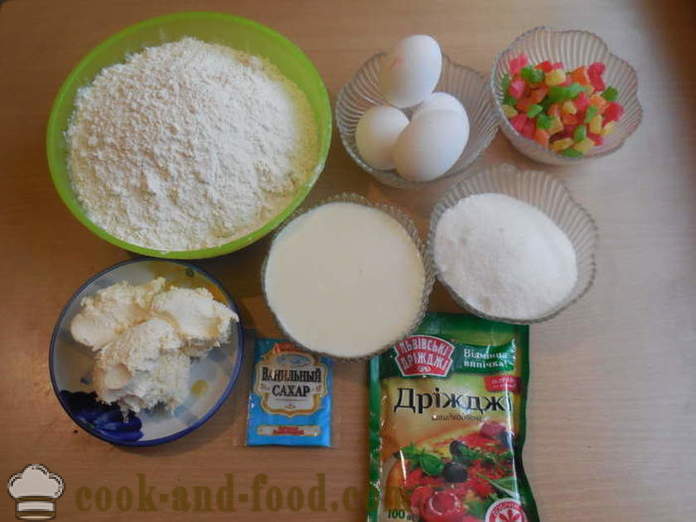 Yksinkertainen multivarka Pääsiäinen kakku kermalla ja sulanut maitoa - miten leipoa kakun multivarka, askel askeleelta kakun yksinkertainen resepti ja valokuvien