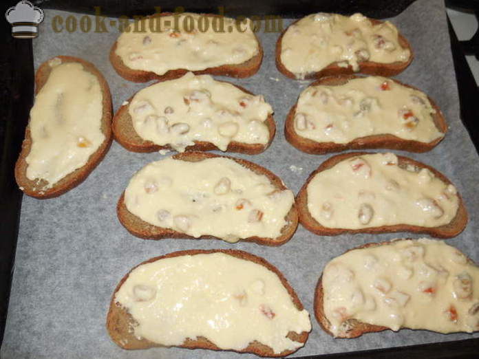 Laiska juustokakku leipään juustoa, kuivattuja aprikooseja ja kiiveihin - kuten laiska leipoa juustokakku raejuustoa, askel askeleelta resepti kuvat