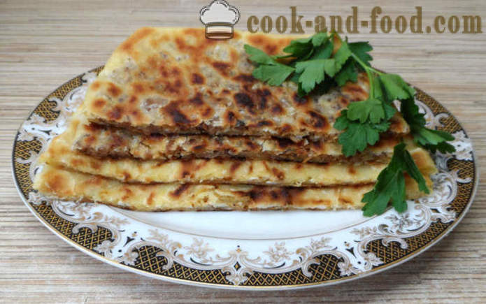 Gözleme Turkin leipää lihaa tai juustoa, vihreät ja perunat - miten ruokaa Turkin sämpylöitä, askel askeleelta resepti kuvat