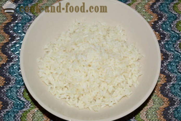Herkullinen vuoka maksan riisiä - miten ruokaa maksalaatikkoa uunissa, jossa askel askeleelta resepti kuvat
