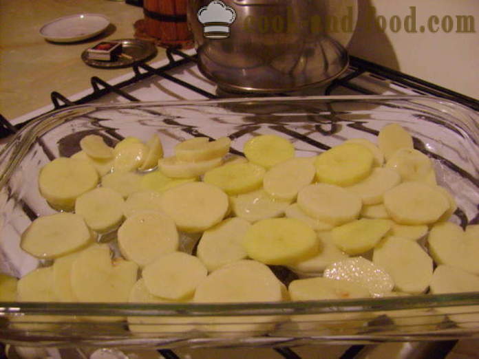 Kanansiipiä sängylle peruna uunissa - miten siivet ja perunat uunissa, jossa askel askeleelta resepti kuvat