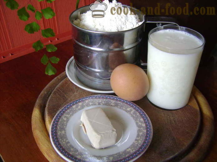 Hiivataikina paistettua piirakat maitoa - miten valmistautua hiivataikina piirakat, paistettua, jossa askel askeleelta resepti kuvat