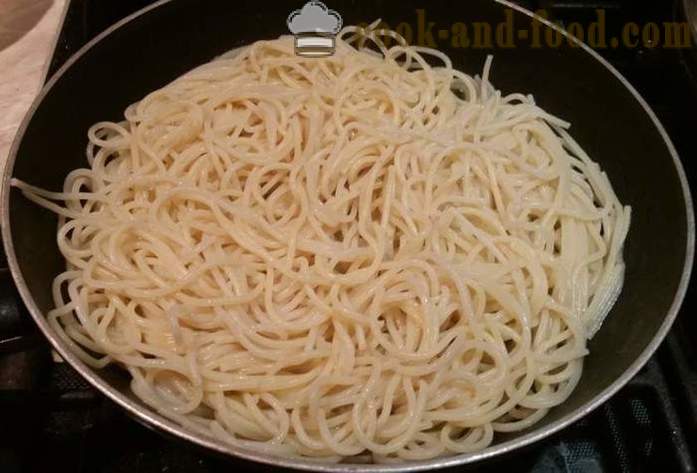 Miten kokki spagetti pannulla - askel askeleelta resepti kuvat