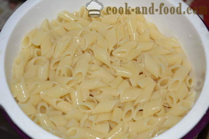 Pasta nautically jauheliha pannulla - miten ruokaa pastaa nautically jauhelihaa, askel askeleelta resepti kuvat
