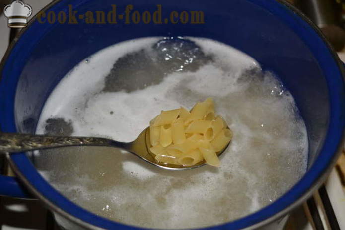 Pasta nautically jauheliha pannulla - miten ruokaa pastaa nautically jauhelihaa, askel askeleelta resepti kuvat