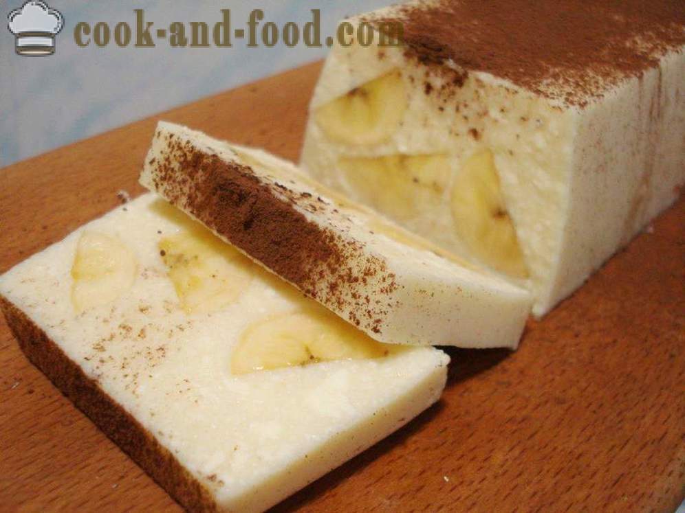 Rahka jälkiruoka liivatetta ja banaani ilman Leivonta - miten ruokaa juustokakku jälkiruoka gelatiinia, askel askeleelta resepti kuvat