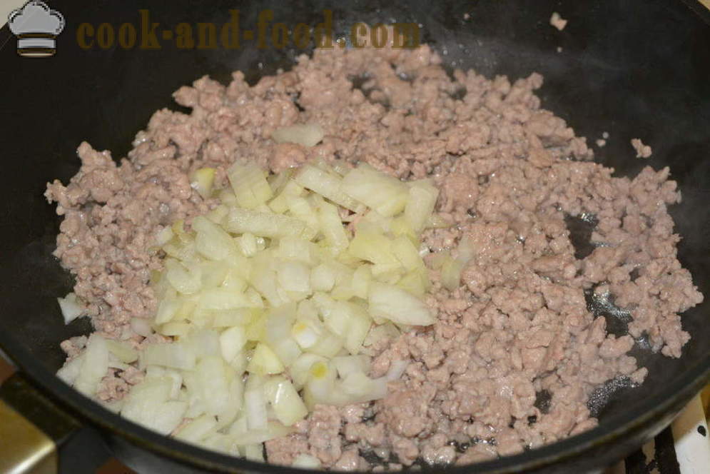 Haudutettua kaalia jauheliha siitä skovorode- miten ruokaa herkullinen muhennos kaali jauhelihaa, askel askeleelta resepti kuvat