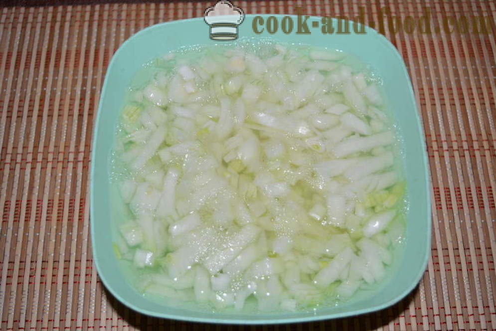 Sipulisalaattia sipuli kananmunalla ja majoneesia - miten ruokaa sipulisalaattia, askel askeleelta resepti kuvat