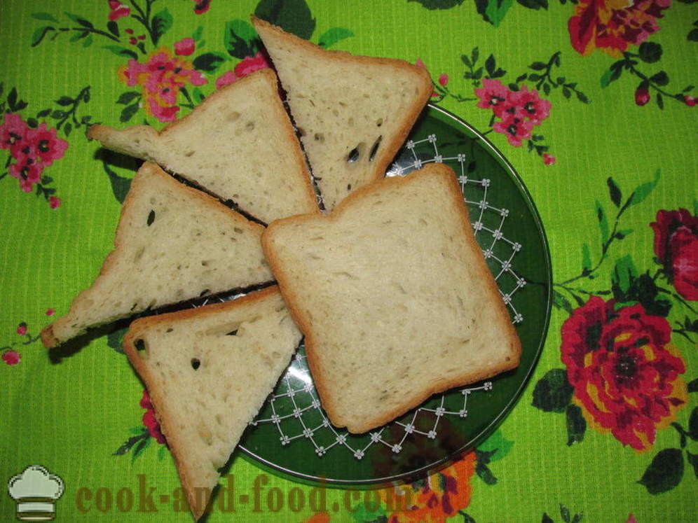 Kuuma voileipiä uunissa kanssa makkaraa ja juustoa - miten tehdä kuuma voileipiä uunissa, jossa askel askeleelta resepti kuvat