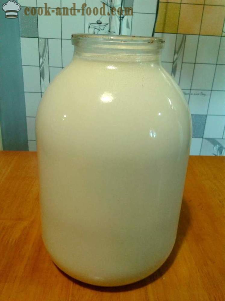 Raejuustoa alkaen piimä - miten raejuustoa peräisin piimää, askel askeleelta resepti kuvat