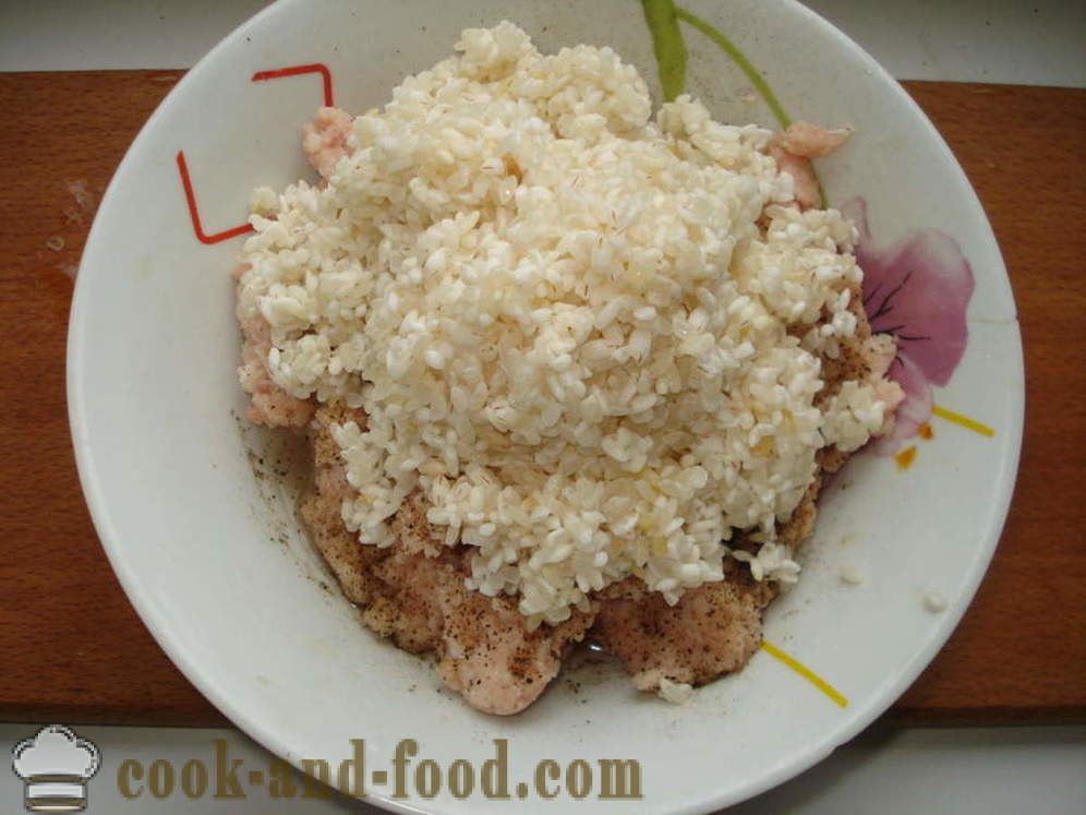Täytetyt pippuria lihan kanssa ja riisiä - kuten täytetyt paprikat lihaa ja riisiä, jossa askel askeleelta resepti kuvat