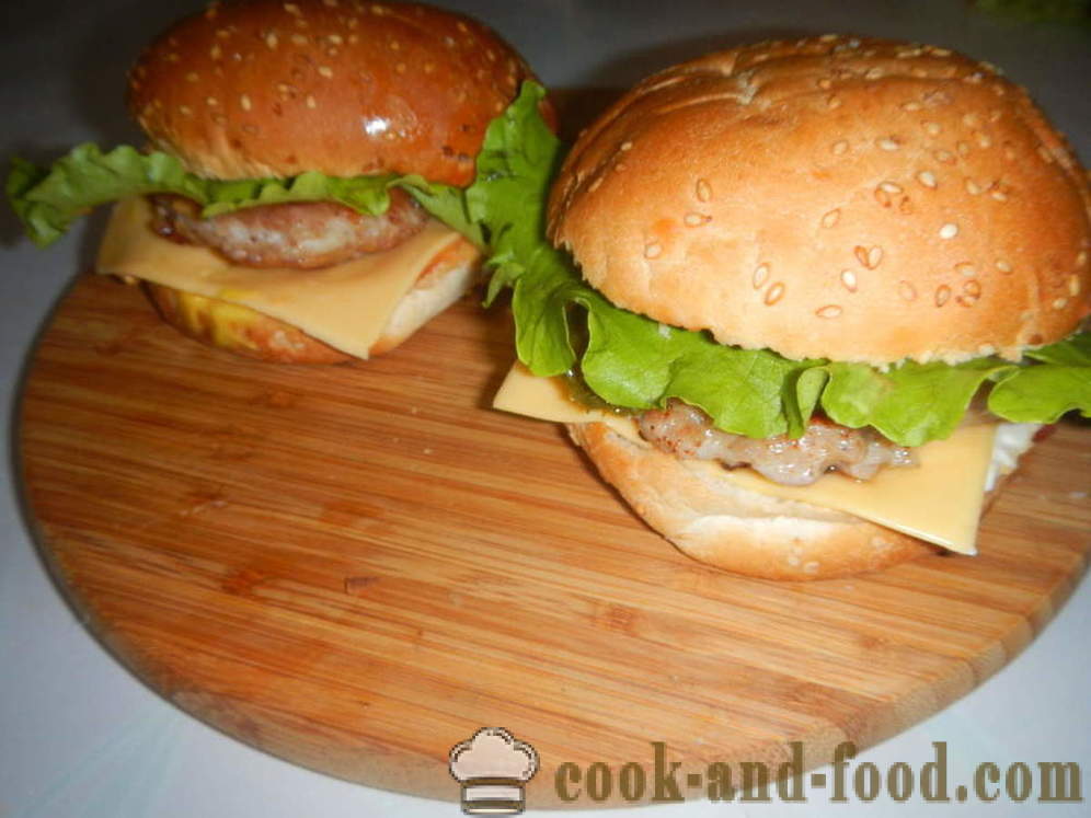 Juicy burger - miten tehdä hampurilainen kotona, askel askeleelta resepti kuvat
