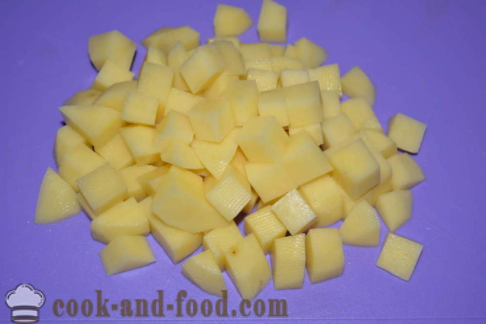 Juustokeitto sulanut juusto, pasta ja makkaraa - miten ruokaa juusto keitto sulatejuustoa, askel askeleelta resepti kuvat