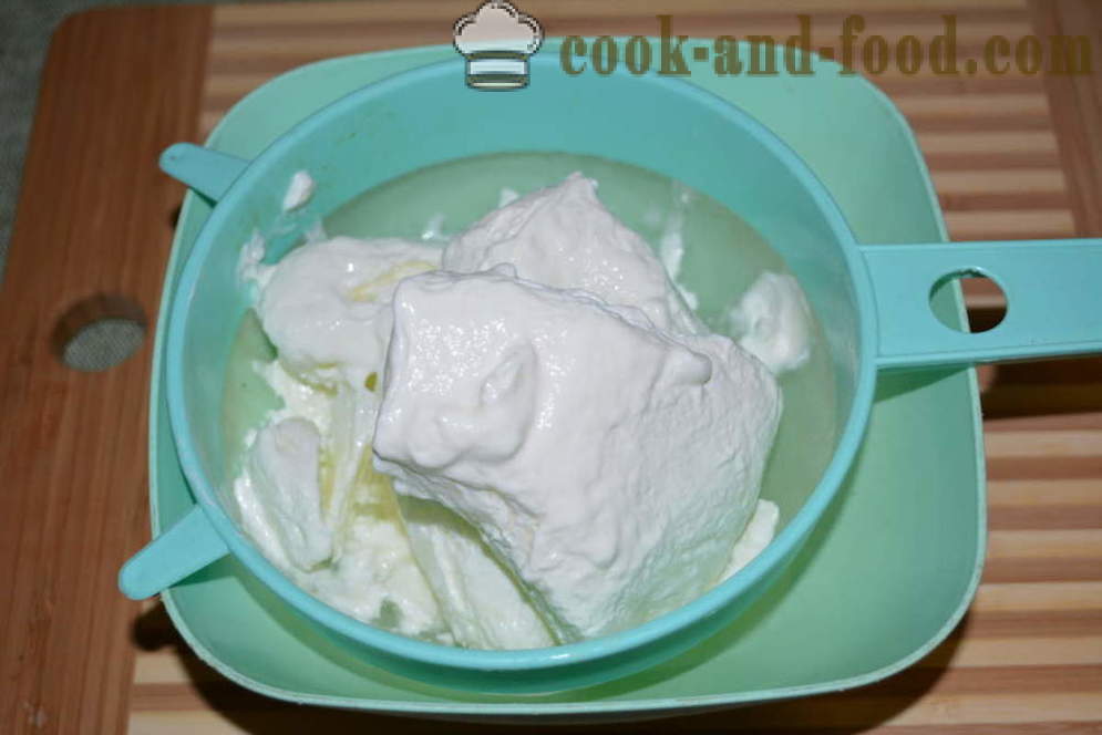 Raejuusto on jäädytetty jogurtti - miten juustoa myymälän jogurttia kotona, askel askeleelta resepti kuvat