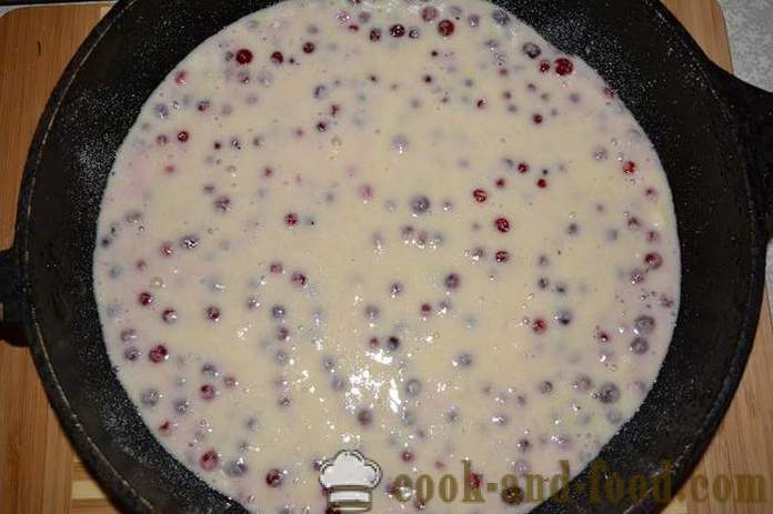 Mannan jogurtti marjoilla karpalot, paistettu ilman jauhoja uunissa - miten valmistautua jogurtti mannaa uuni, jossa askel askeleelta resepti kuvat