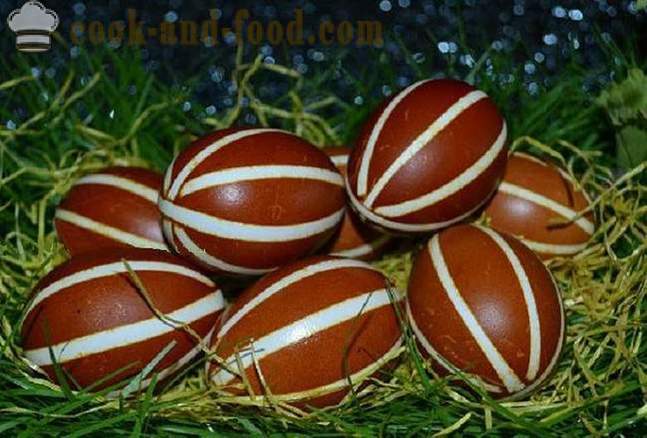 Pääsiäismunia värjätty sipuli kuoret - miten maalata munia sipulinkuoriväri, yksinkertaisia ​​tapoja maalaus pääsiäisen.