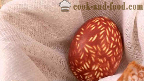 Pääsiäismunia värjätty sipuli kuoret - miten maalata munia sipulinkuoriväri, yksinkertaisia ​​tapoja maalaus pääsiäisen.