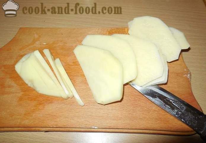 Paistettuja perunoita pannulla pekonia ja munia - miten valmistaa herkullisia paistettuja perunoita ja oikein, askel askeleelta resepti kuvia.