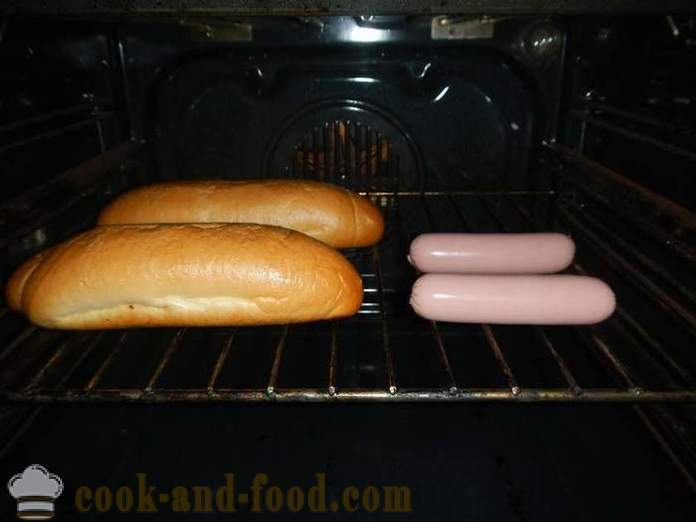 Herkullista kotiruokaa hot dog - miten hot dog, askel askeleelta resepti kuvia.