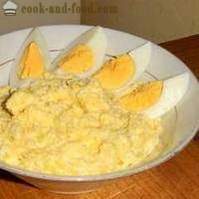 Maukas kylmä astia loma taulukko: juusto, valkosipuli, muna, majoneesi - mikä voisi olla helpompaa (resepti kuva)